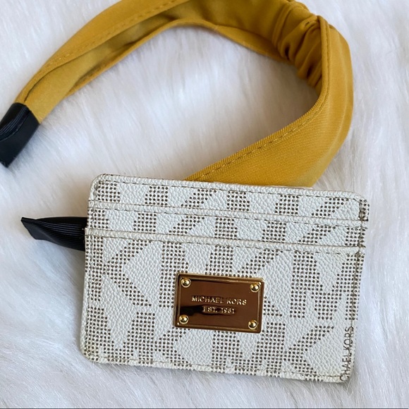Michael Kors Handbags - Vanilla MK Card Case
